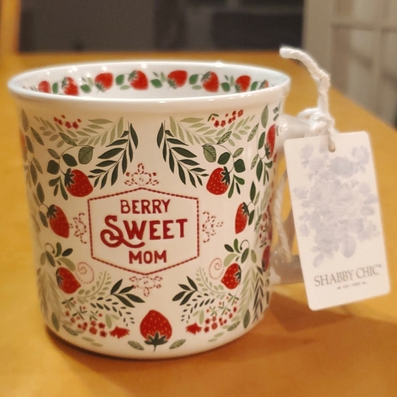 Shabby Chic Other - Shabby Chic Mug 🍓  18fl oz "Berry Sweet Mom" 🍓 NWT